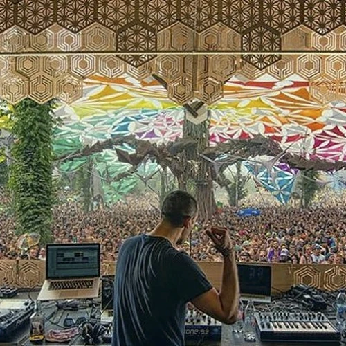 Astrix & Rising Dust